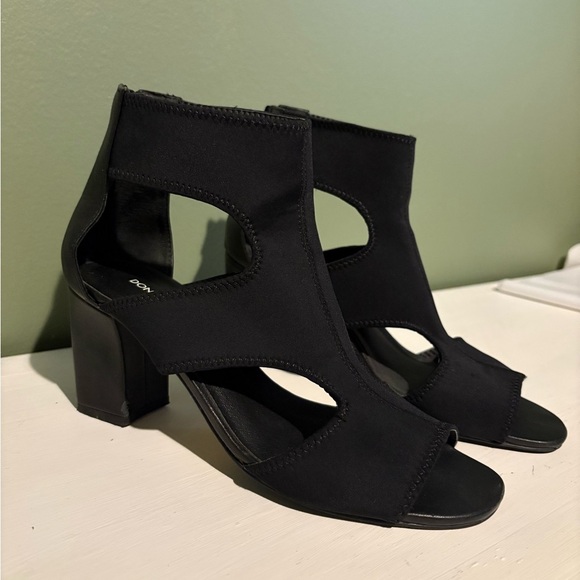 Donald J Pliner Heeled Sandals Valeri-D Black Neoprene Block Heels Womens Size 9 - Picture 1 of 10